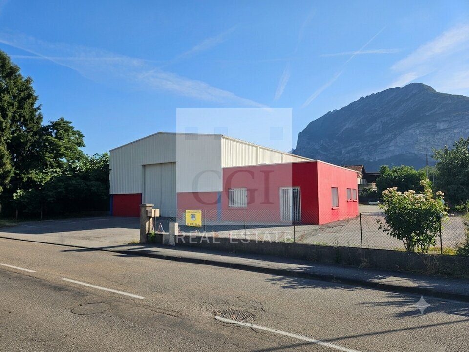 Local d’activités dans Sassenage à louer Photo de l’immeuble– Image 1 sur 5
