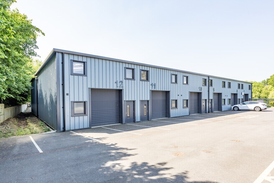 21 Artillery Rd, Yeovil à vendre - Photo de l’immeuble – Image 2 sur 3