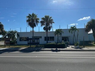 1102 S Us Highway 1, Fort Pierce, FL à louer - Photo de l’immeuble – Image 2 sur 34
