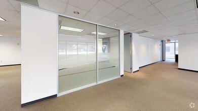 2500 Wilcrest Dr, Houston, TX à louer Numérisation 3D Matterport– Image 1 sur 13