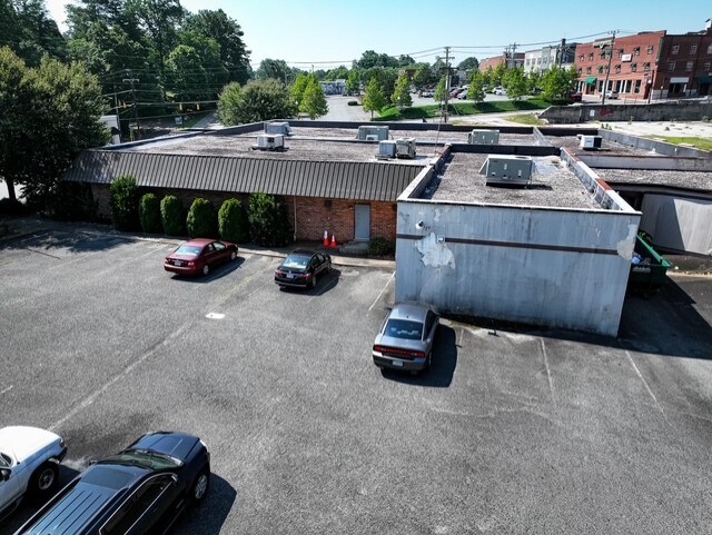 319 N Renfro St, Mount Airy, NC à vendre - Photo de l’immeuble – Image 2 sur 5