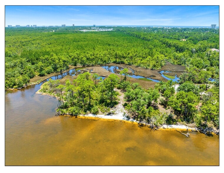 370 Moonlight Bay Dr, Panama City Beach, FL à vendre - Photo principale – Image 1 sur 17