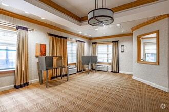 1 Van Der Donck St, Yonkers, NY à louer Photo intérieure– Image 2 sur 8