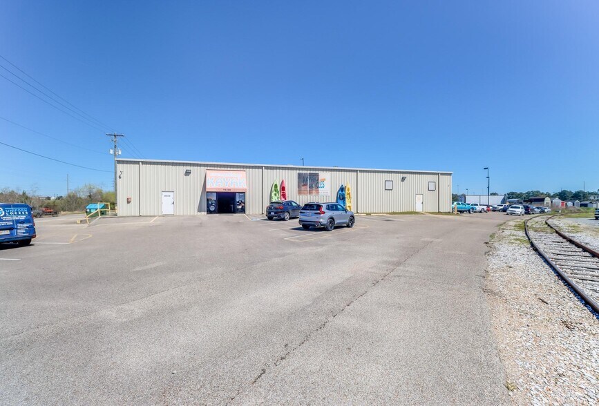15240 Creosote Rd, Gulfport, MS à vendre - Photo de l’immeuble – Image 2 sur 34