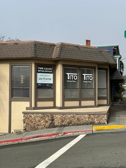 703 Sir Francis Drake Blvd, San Anselmo, CA à louer - Photo de l’immeuble – Image 3 sur 16