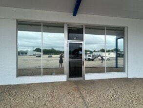 522 S Chestnut St, Lufkin, TX à louer Photo de l’immeuble– Image 1 sur 8