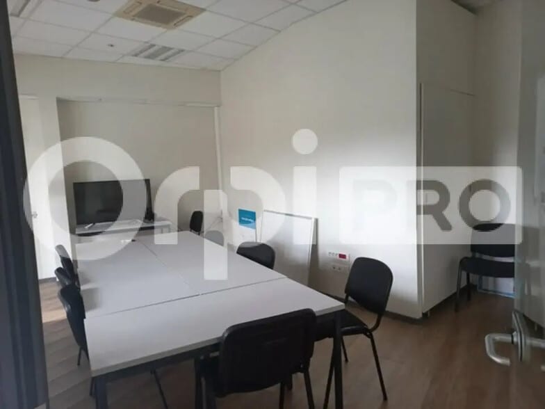 Bureau dans Limoges à louer - Photo de l’immeuble – Image 3 sur 12