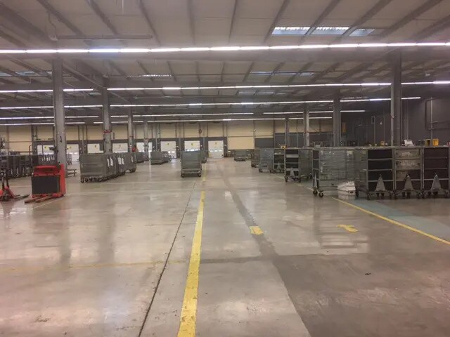 Plus de détails pour Industriel/Logistique à louer