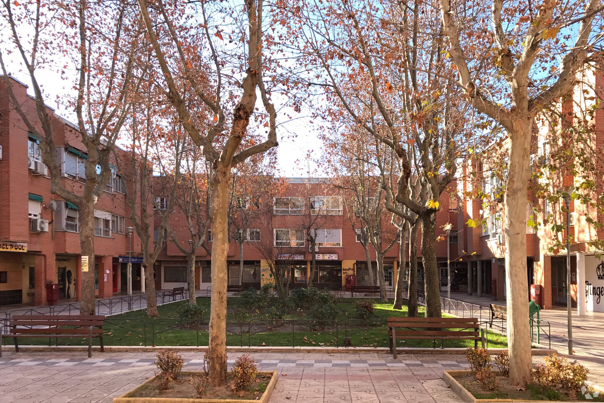 Plaza de Blas de Otero, 1, Rivas-Vaciamadrid, Madrid à louer Photo de l’immeuble– Image 1 sur 3