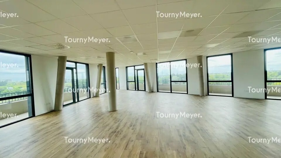 Bureau dans Montpellier à louer - Photo de l’immeuble – Image 3 sur 8