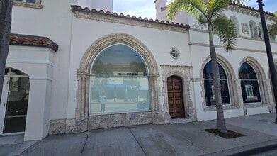 239 S County Rd, Palm Beach, FL à louer Photo intérieure– Image 2 sur 2