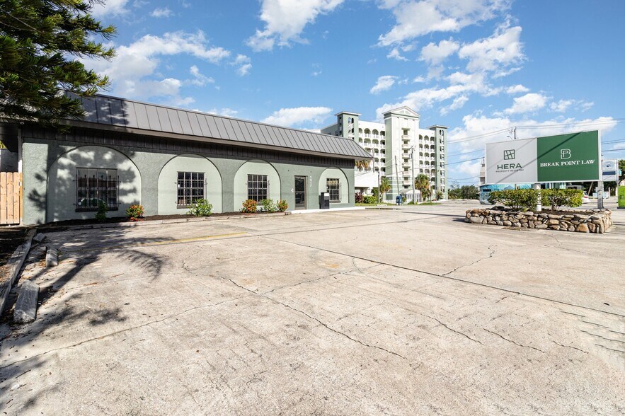 1917 S Harbor City Blvd, Melbourne, FL à vendre - Photo de l’immeuble – Image 2 sur 29