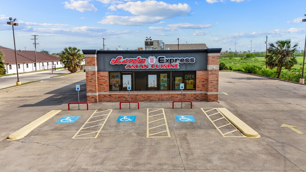 2105 W University Dr, Edinburg, TX à vendre - Photo principale – Image 1 sur 6
