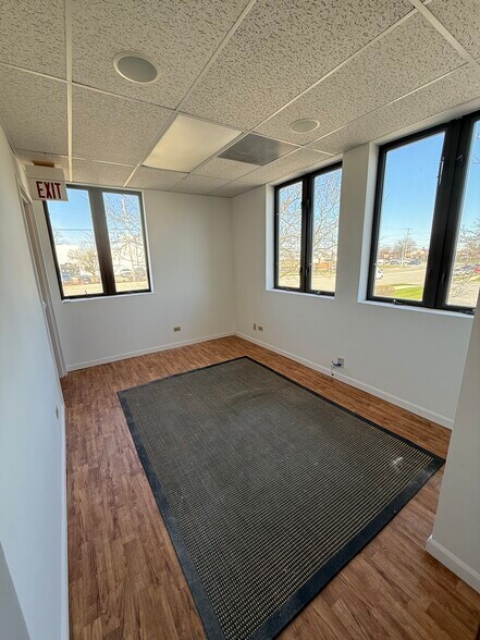 1211 W Lakeview Ct, Romeoville, IL à louer - Photo intérieure – Image 3 sur 6