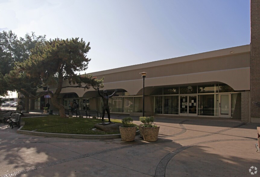 845-865 Fulton Mall, Fresno, CA à louer - Photo principale – Image 1 sur 2