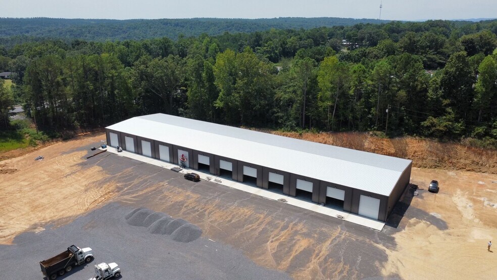 112 Pine Ridge Rd, Pell City, AL à louer - Photo de l’immeuble – Image 1 sur 9