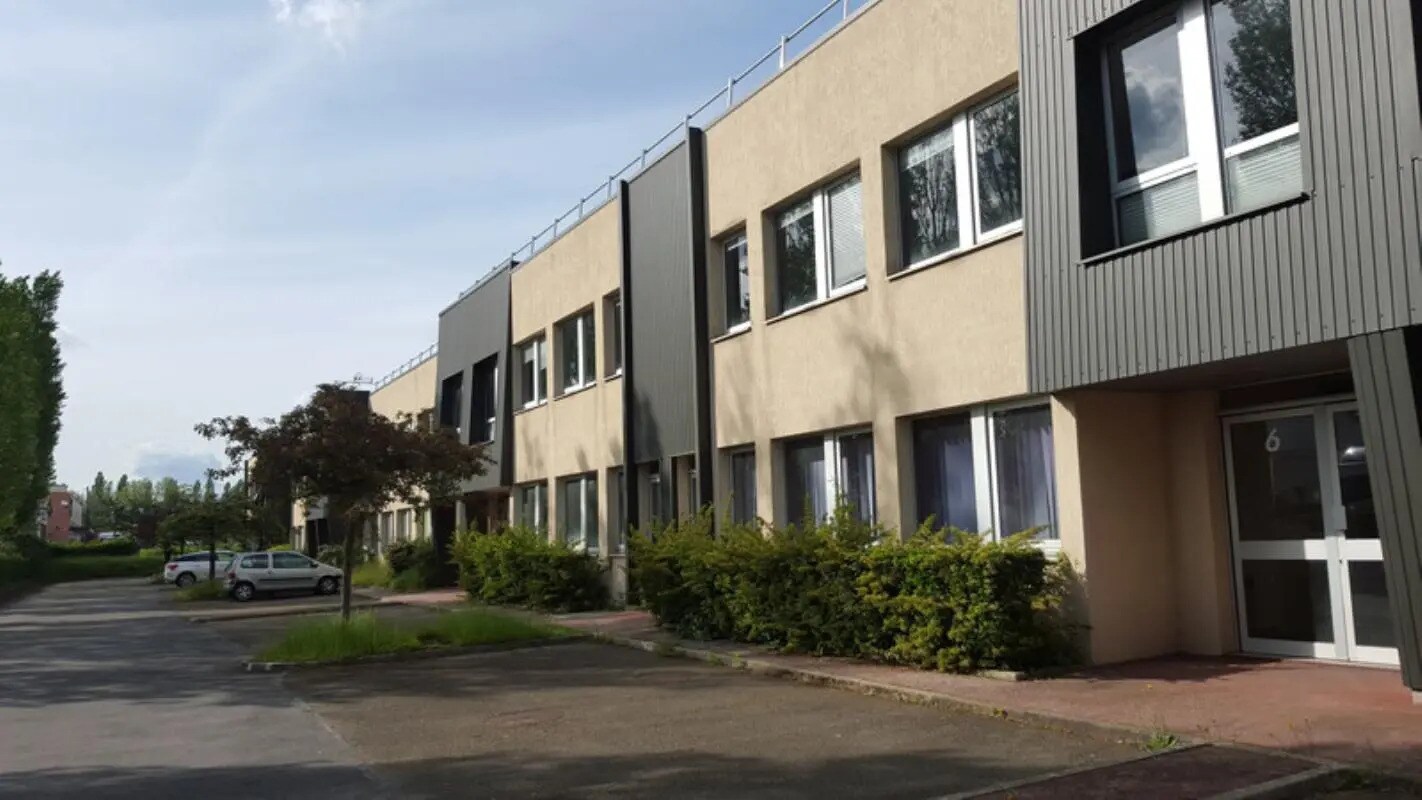 36 Rue Des Osiers, Coignières à louer Photo de l’immeuble– Image 1 sur 4