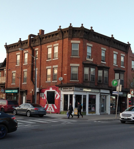 363-367 Clinton St, Toronto, ON à vendre - Photo de l’immeuble – Image 2 sur 5