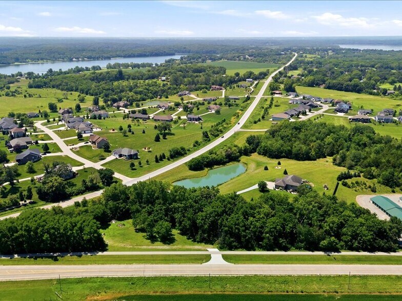 Starks Acres NE Lot #2, Solon, IA à vendre - Aérien – Image 2 sur 14
