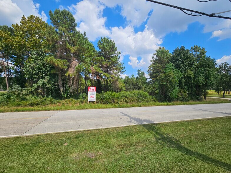 1550 Hicks Street, Tomball, TX à vendre - Photo de l’immeuble – Image 2 sur 12