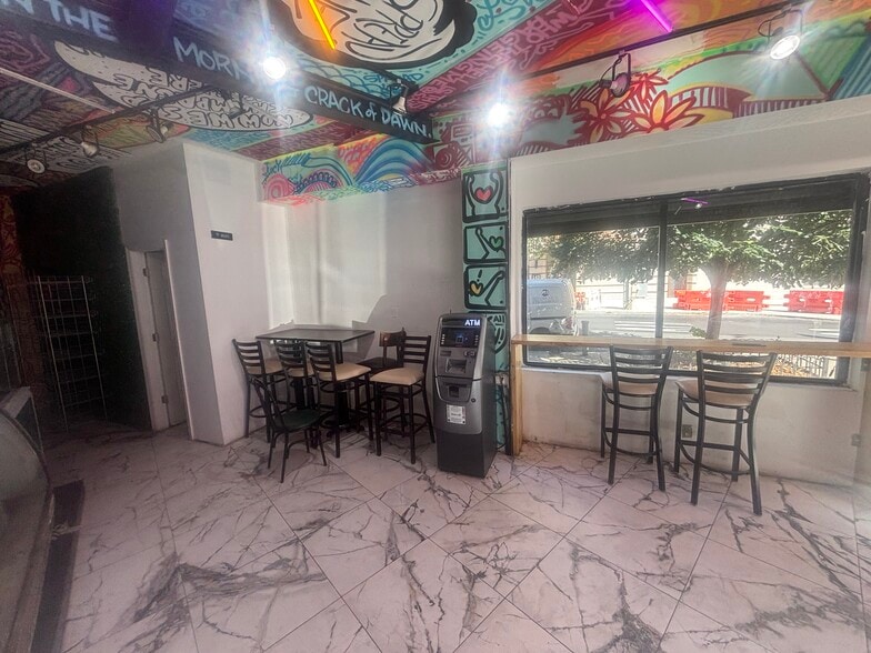 1001 Fulton St, Brooklyn, NY à louer - Photo de l’immeuble – Image 3 sur 9