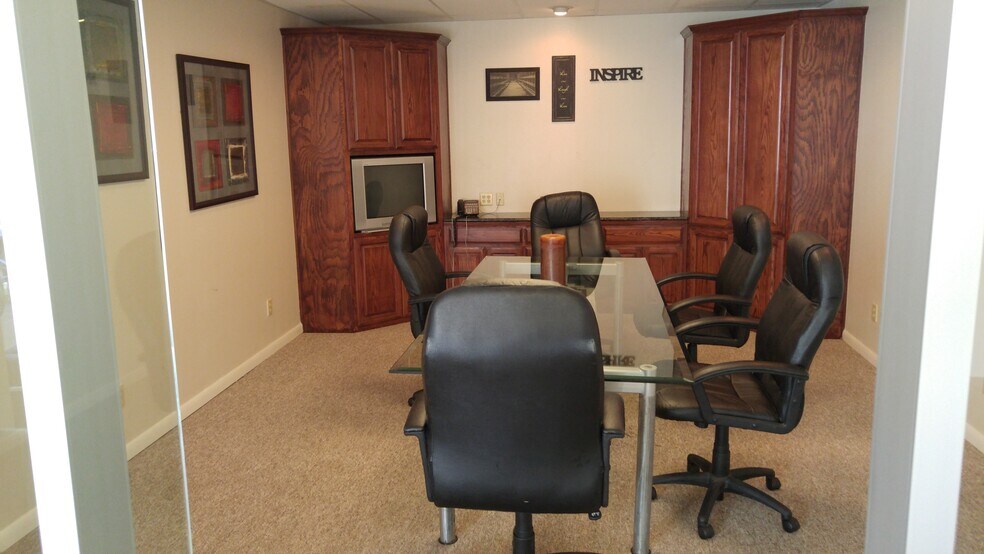 329 Centre St, Dallas, TX à louer - Photo intérieure – Image 3 sur 4