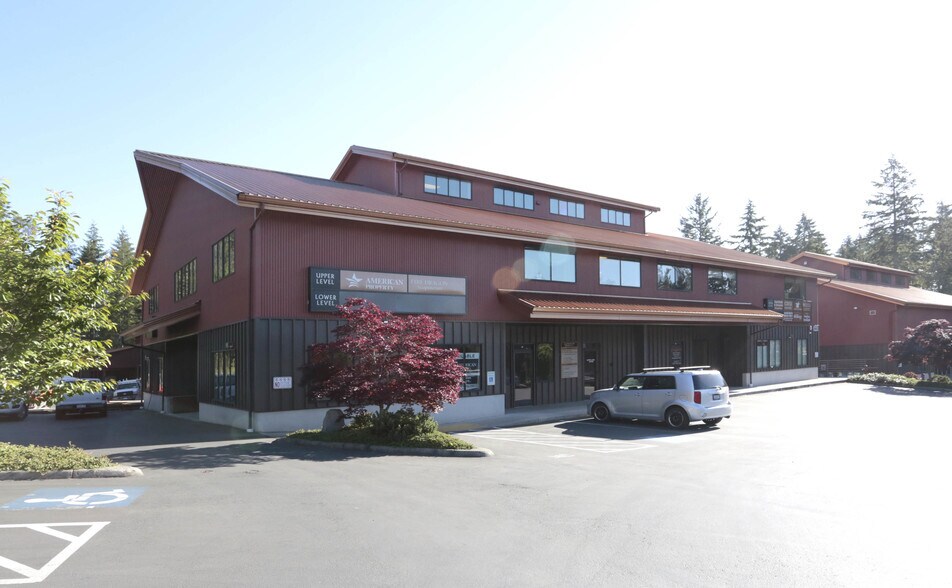 9431 Coppertop Loop NE, Bainbridge Island, WA à vendre - Photo de l’immeuble – Image 2 sur 8