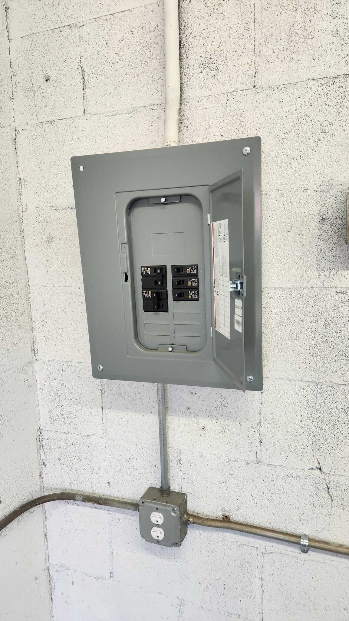 7350 Atoll Ave, North Hollywood, CA à louer Photo intérieure– Image 1 sur 8