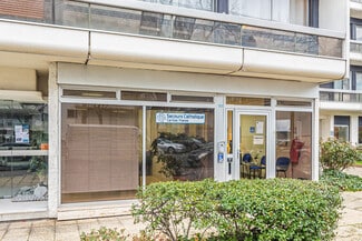 Plus de détails pour Local d'activités à louer