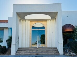 72060 Highway 111, Rancho Mirage, CA à louer Photo de l’immeuble– Image 2 sur 16