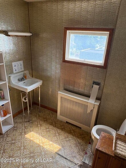 8 W Olive St, Scranton, PA à louer - Photo de l’immeuble – Image 3 sur 8