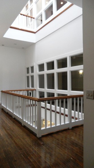306 22nd St, Galveston, TX à vendre - Photo intérieure – Image 3 sur 17