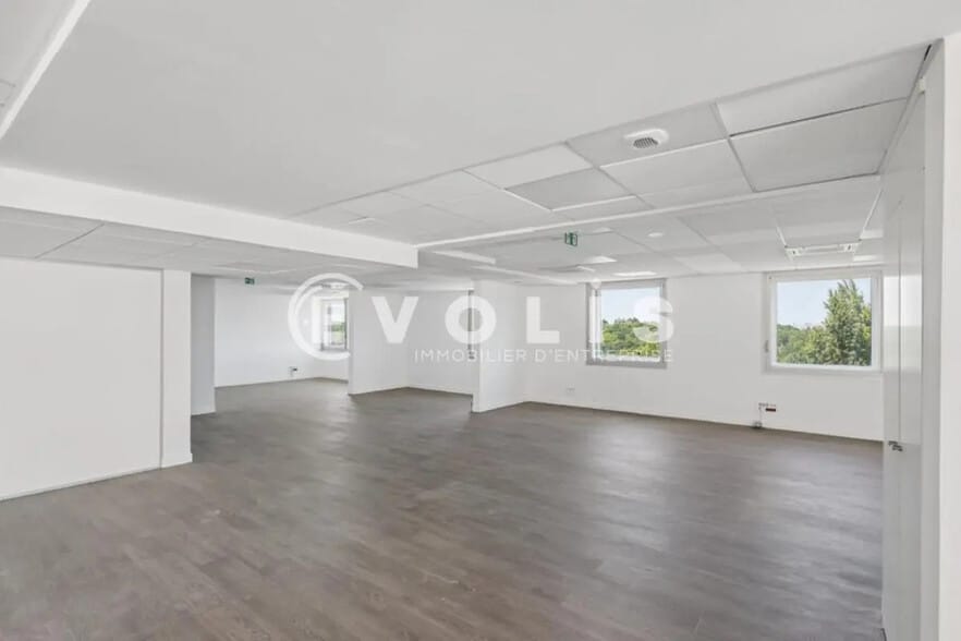 1-3 Allée Edmee Lheureux, Joinville-le-Pont à louer - Photo de l’immeuble – Image 3 sur 14