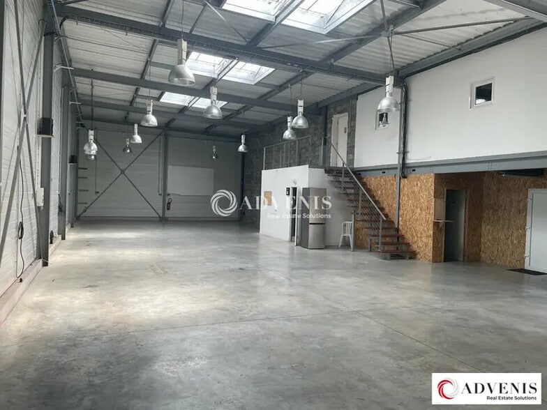 Industriel/Logistique dans Audenge à louer - Photo de l’immeuble – Image 1 sur 5