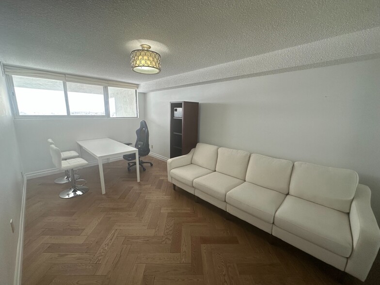 View Photo