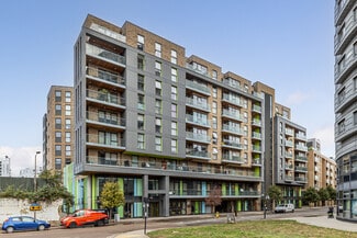 Plus de détails pour 18-30 Norman Rd, Londres - Logement à vendre