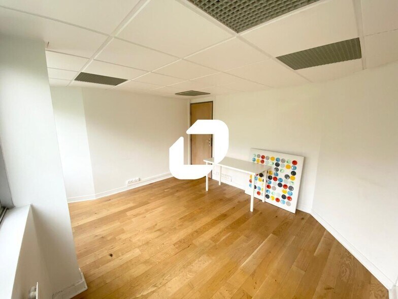 Bureau dans Boulogne-Billancourt à louer - Photo intérieure – Image 3 sur 12