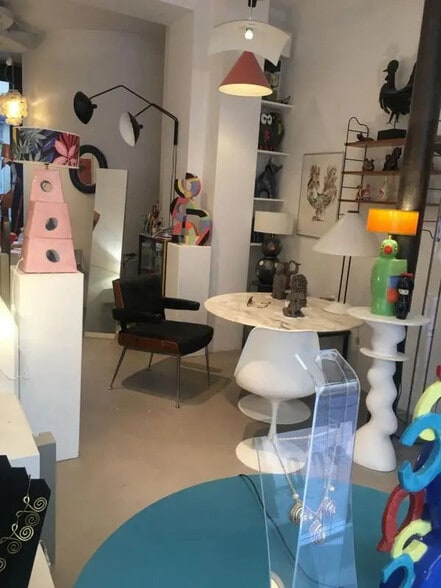 Local commercial dans Paris à vendre - Photo de l’immeuble – Image 3 sur 11