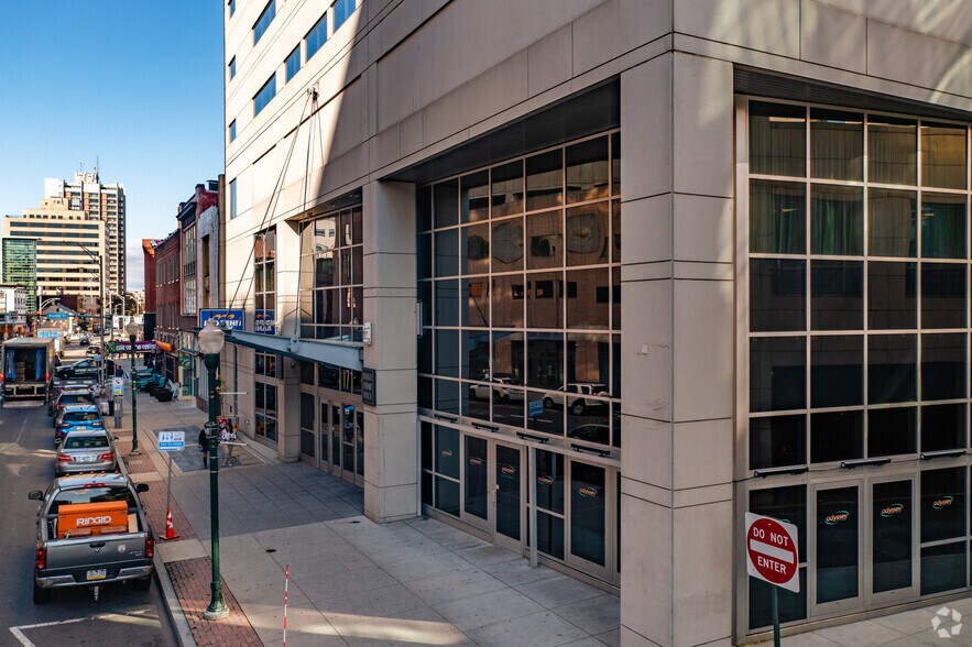 17 N 2nd St, Harrisburg, PA à louer - Photo de l’immeuble – Image 2 sur 9