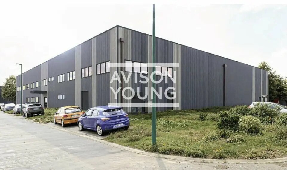 Local d’activités dans SAINT-OUEN-L'AUMONE à louer - Photo de l’immeuble – Image 1 sur 3