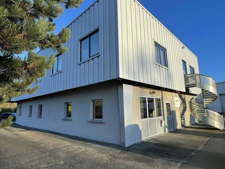 Bureau dans GONFREVILLE-L'ORCHER à louer - Photo de l’immeuble – Image 1 sur 10