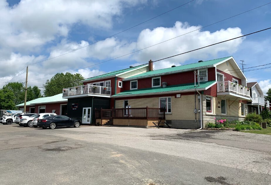 8145-8155 Boul Du Parc-Industriel, Bécancour, QC à vendre Photo principale– Image 1 sur 2