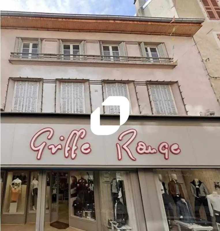 Local commercial dans Oyonnax à vendre Photo de l’immeuble– Image 1 sur 2