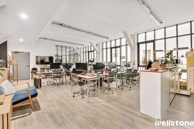 Plus de détails pour 8-10 Rue Hélène, Paris - Bureau à louer