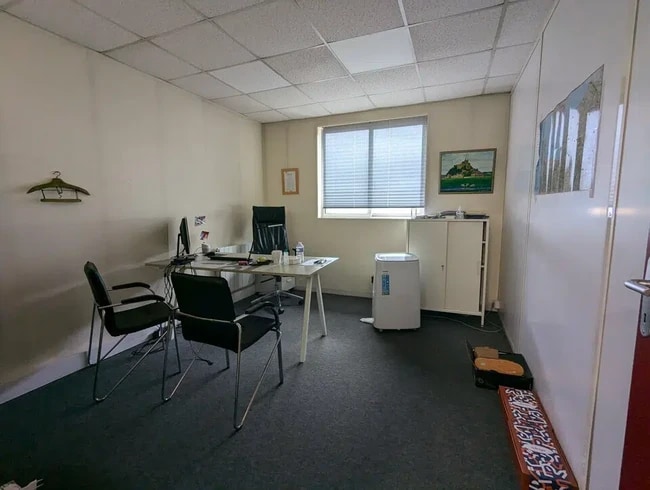 Plus de détails pour Bureau à louer