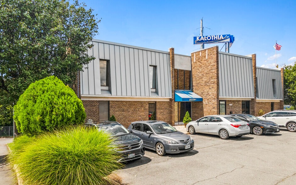 1301 Moran Rd, Sterling, VA à vendre - Photo de l’immeuble – Image 2 sur 10