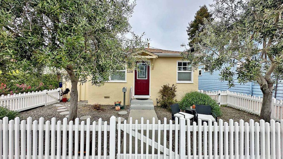 1140 Laurel St, Santa Cruz, CA à vendre - Photo de l’immeuble – Image 2 sur 6