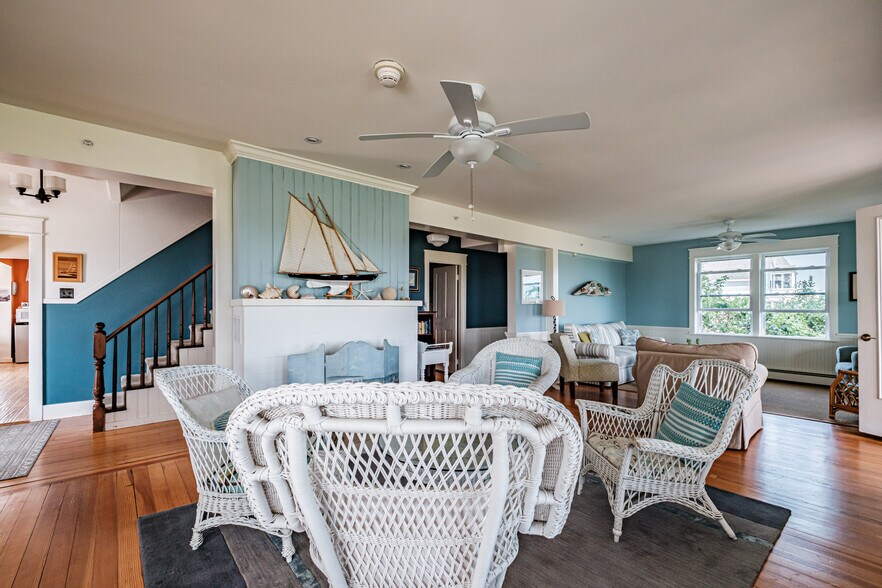 2 Colby Ave, Old Orchard Beach, ME à vendre - Photo de l’immeuble – Image 3 sur 26