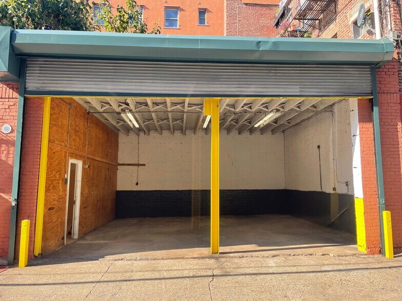 405 Rider Ave, Bronx, NY à louer - Photo de l’immeuble – Image 2 sur 10