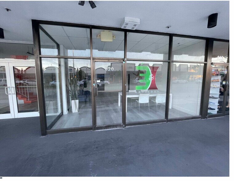 800 NE 125th St, North Miami, FL à louer - Photo de l’immeuble – Image 2 sur 4